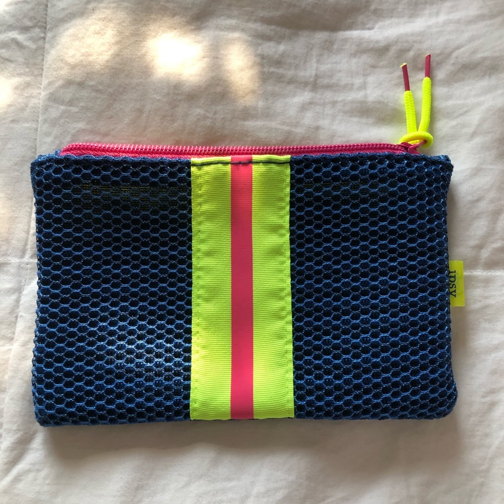 Ipsy makeup/travel bag